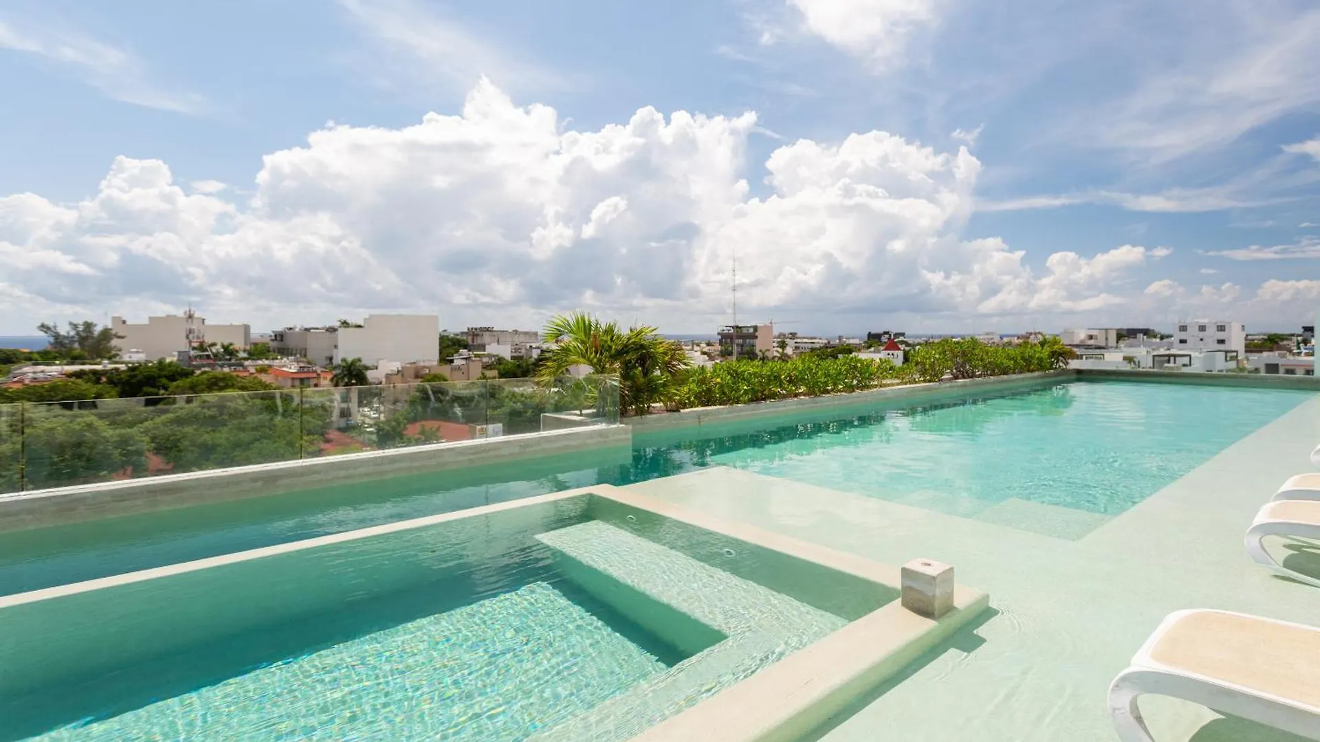 Anah Luxury Condos 普拉亚卡门 0*,